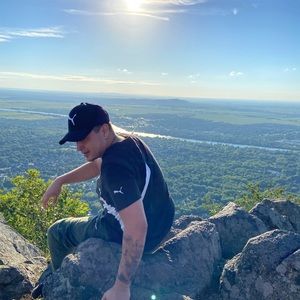 Meet your Posher, George hamilton